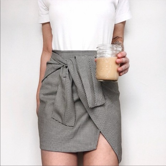 Zara Black Wrap Mini Skirt Tie Front - Picture 1 of 5